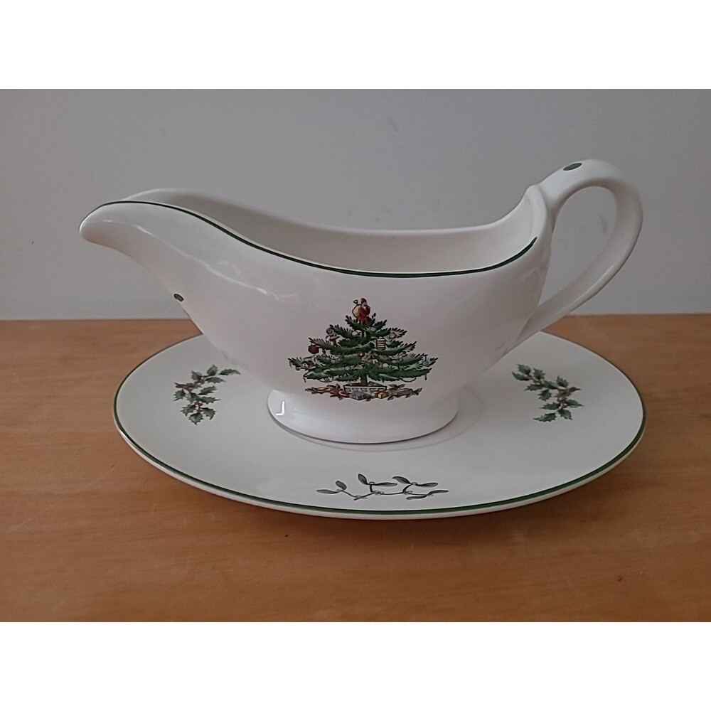 Spode Christmas Tree Gravy Boat 2 Piece Sauce Boat And Stand Boxed